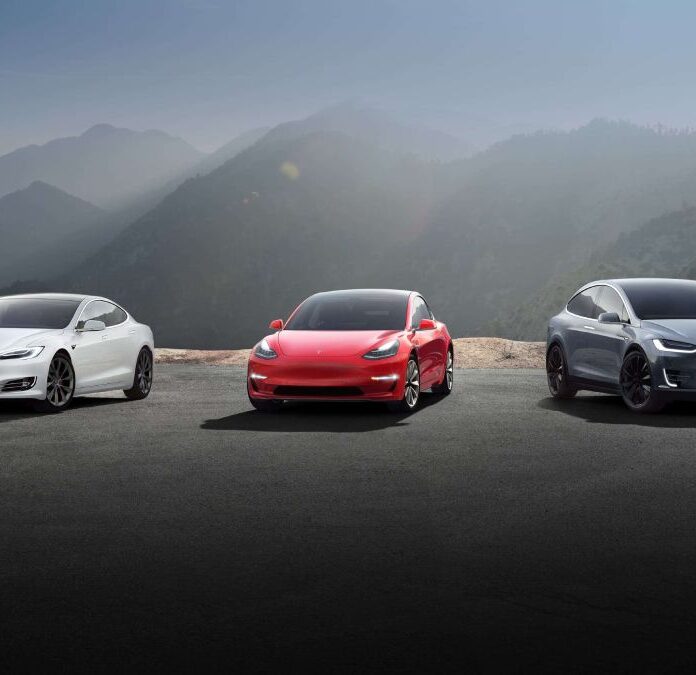 Tesla pondera licenciamento do AutoPilot e fornececimento de motores e baterias a outros fabricantes