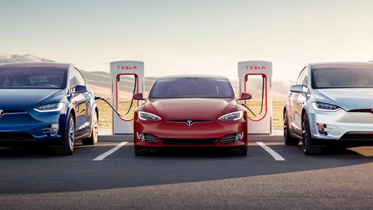 SuperChargers da Tesla poderão ser utilizados por outros carros elétricos a partir de 2022