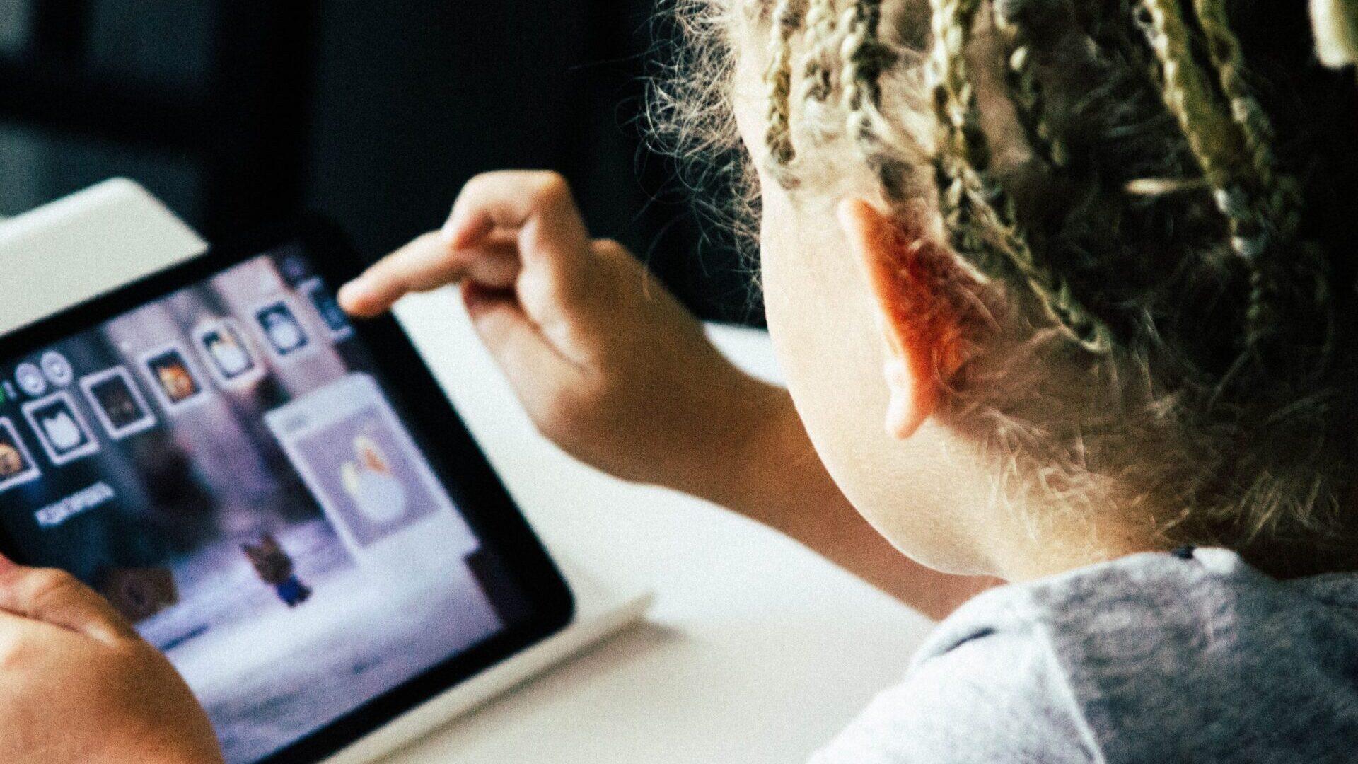crianças tech tablet criança smartphone telemóvel