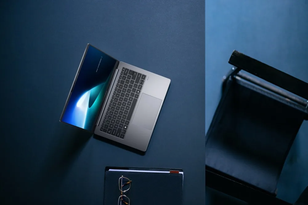 Novos ASUS ExpertBook P Series apresentados na IFA 2024 ExpertBook P5 (P5404)