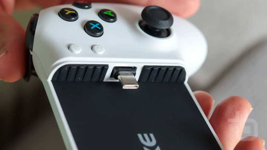 Análise Zike Z331 - Transforme o seu smartphone numa consola | TechBit