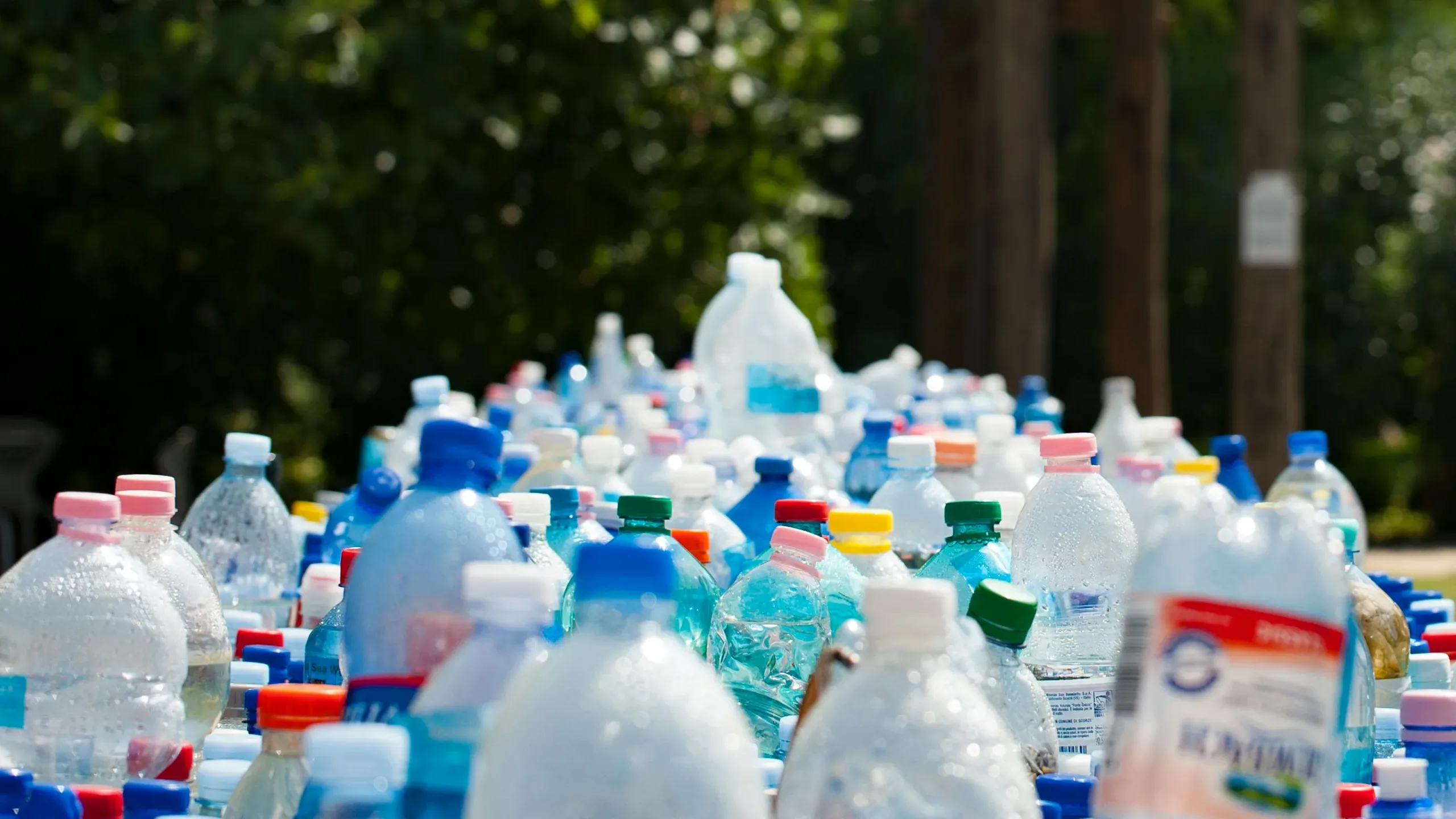 Como vai funcionar o sistema de depósito e retorno de garrafas e latas? garrafa plastico