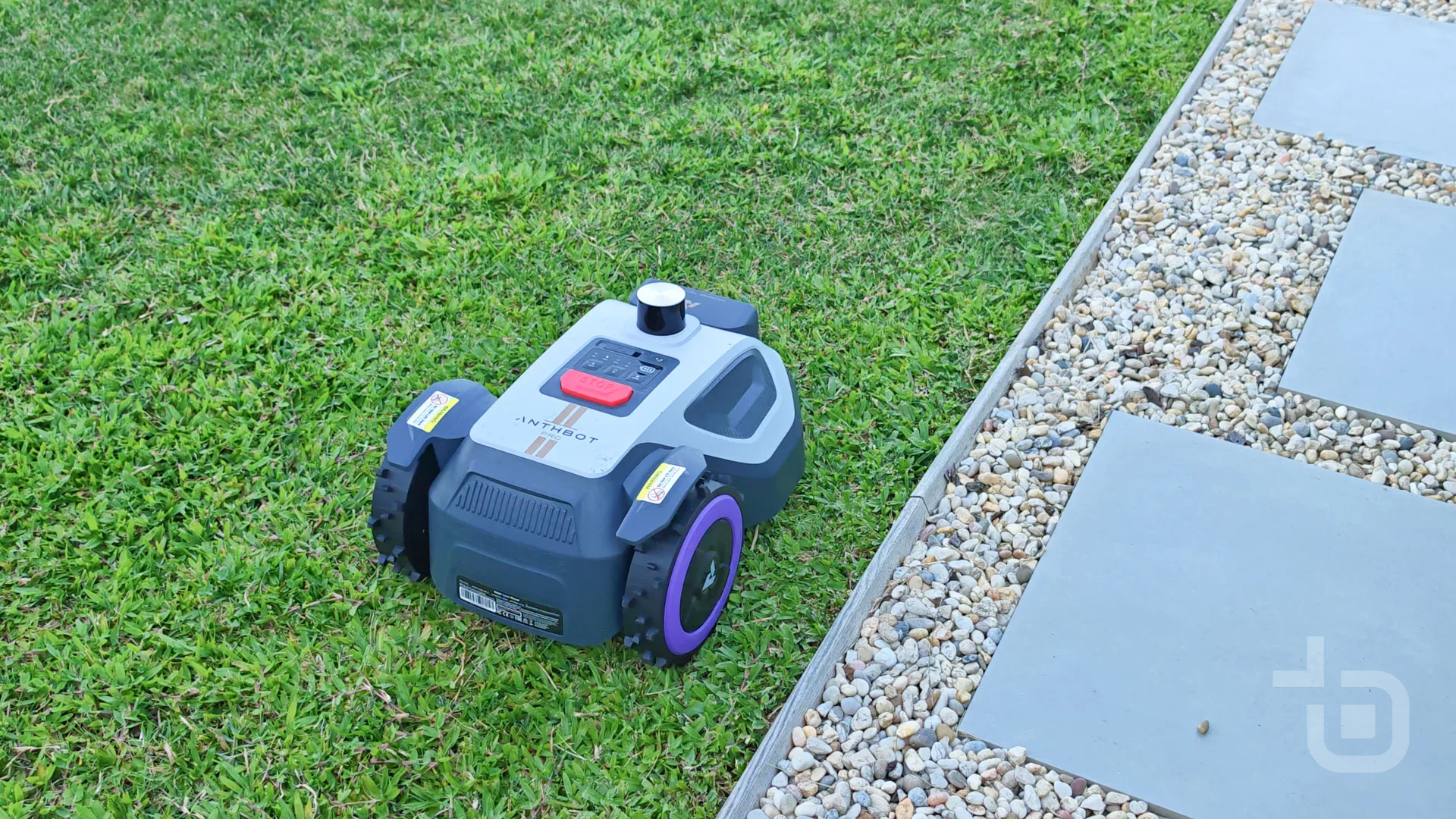 Análise Anthbot M9 Pro - robot corta relva compacto, inteligente e sem fios analise anthbot m9 pro